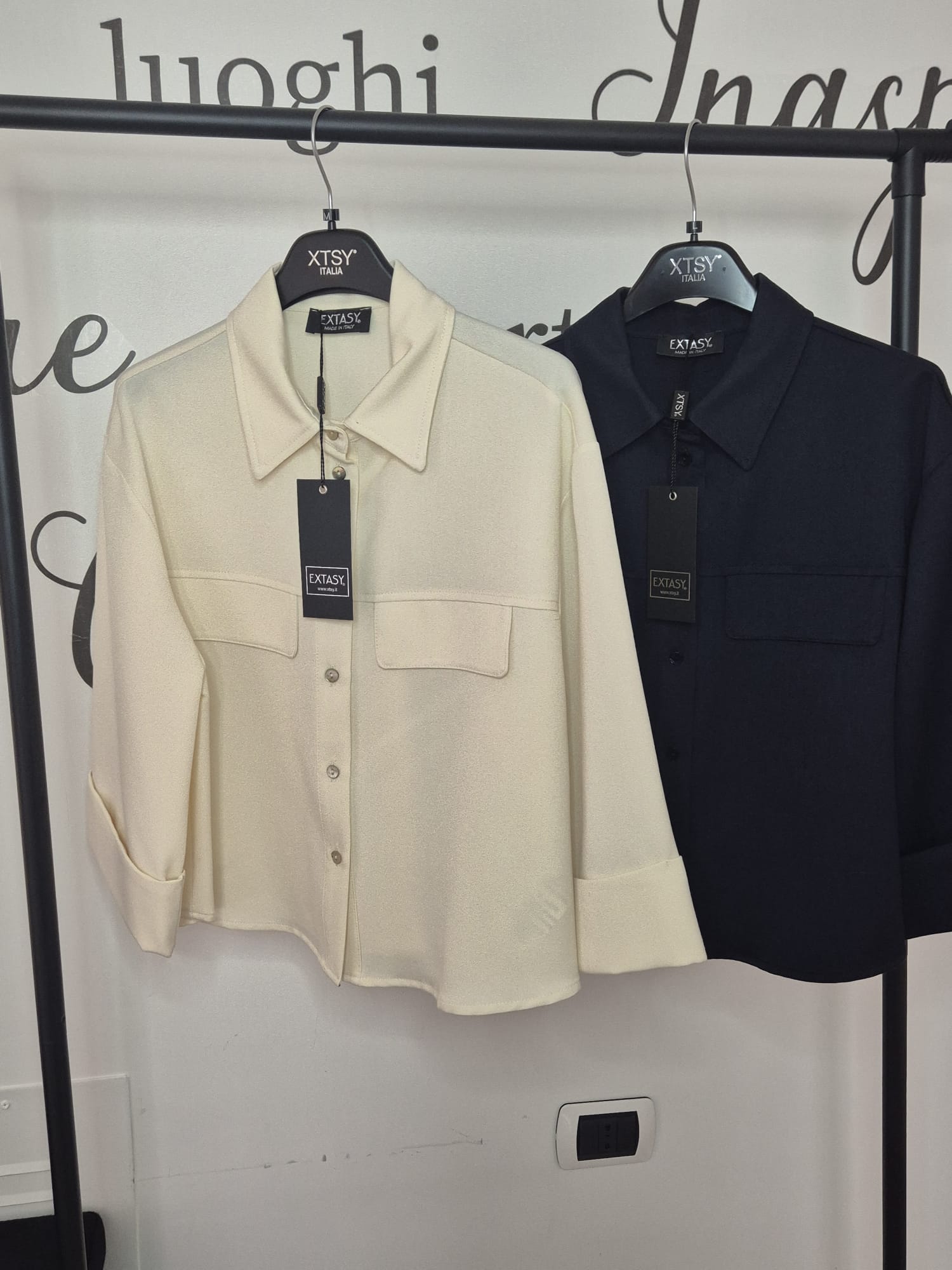 Camicia corta con risvolti Ohana